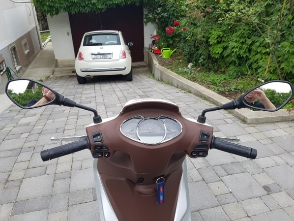 Piaggio Medley 150 12